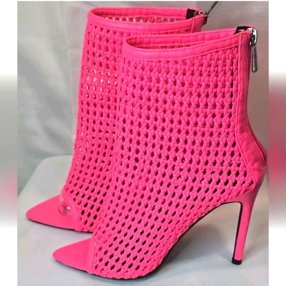 🔥 Hot Pink Ankle Booties 🔥 - Picture 2 of 2